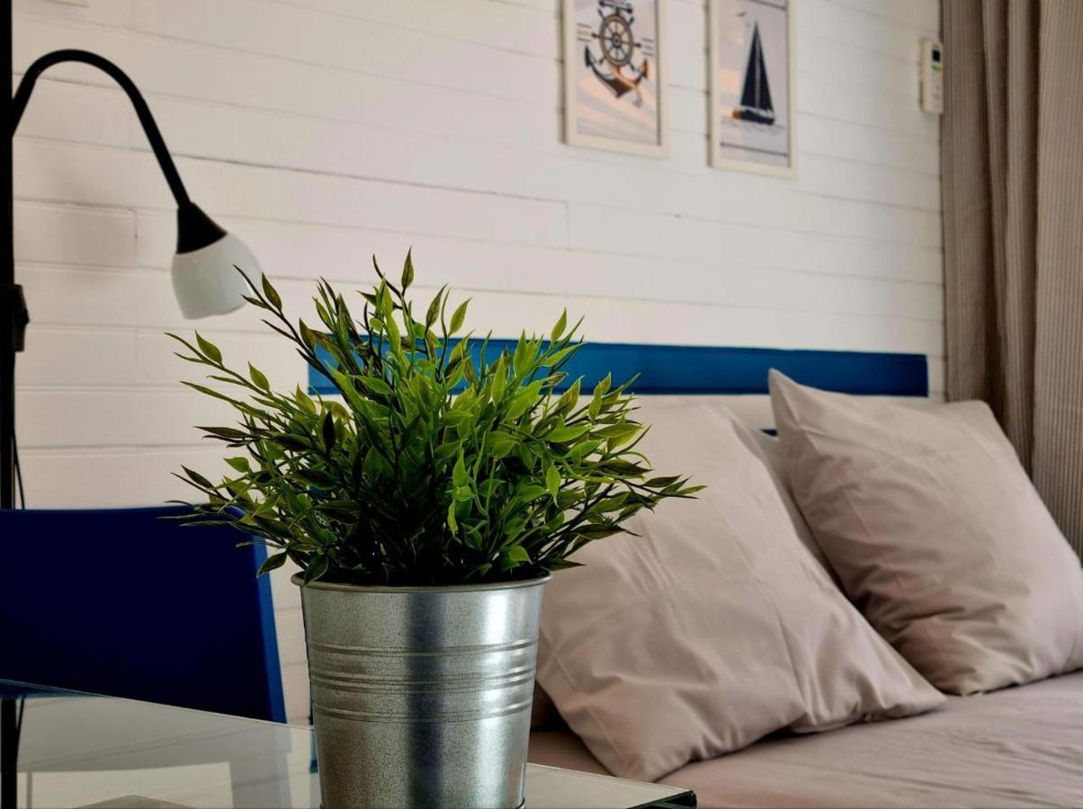 Blue Terrace Apartment - Marina Baie Des Anges Villeneuve-Loubet Exteriör bild